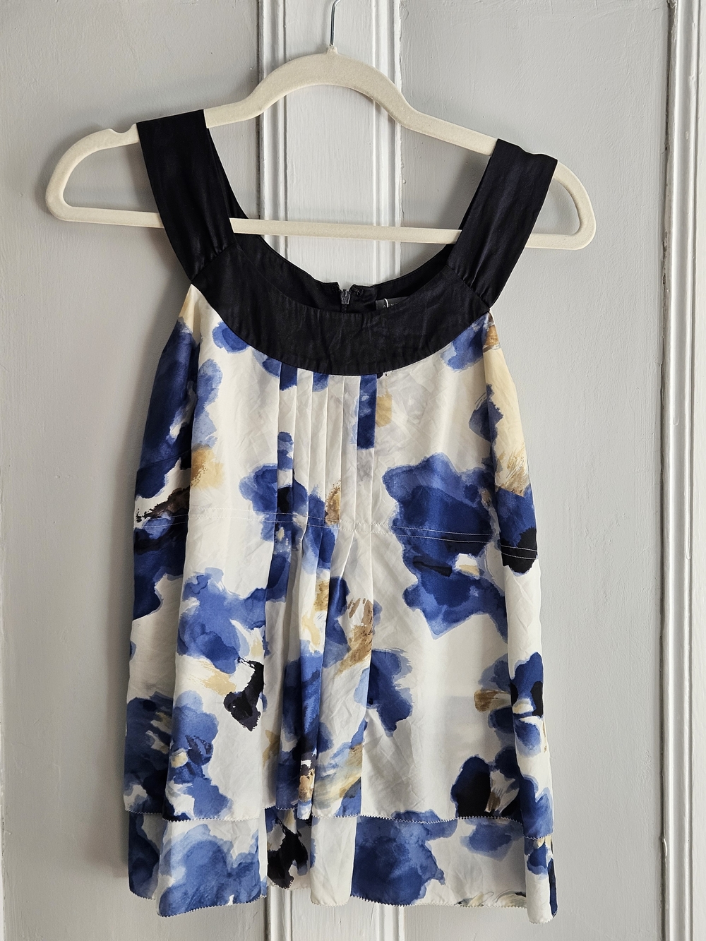 Ann Taylor Cream Floral Sleeveless Silk Top Sz S